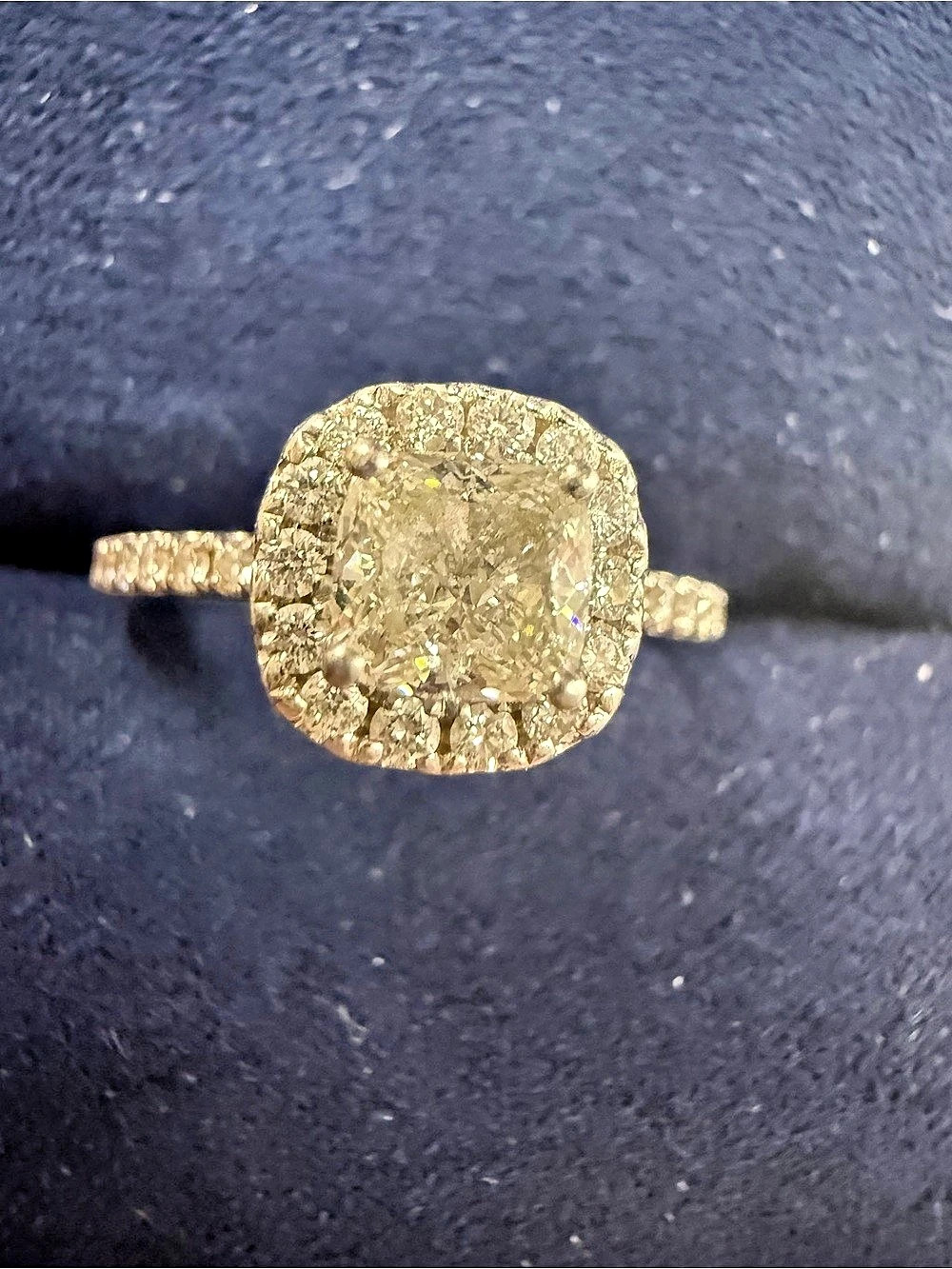 Cushion Cut Halo Ring in Gold Like New